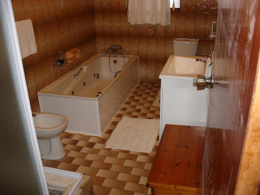 On The Bay Guesthouse Kruisfontein Zimmer foto